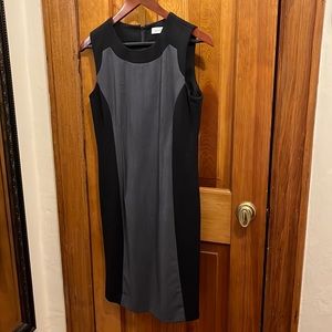 Calvin Klein professional dress size 4. Black/gray. Very gently used. Like new.